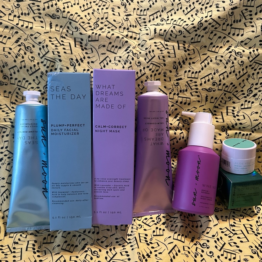 💸$13 💸 Sun + Moon Skincare set of (4) full size products MSRP $65